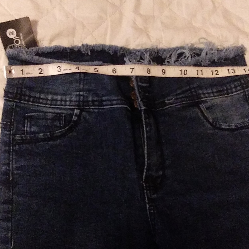 Jean - Picture 3 of 5